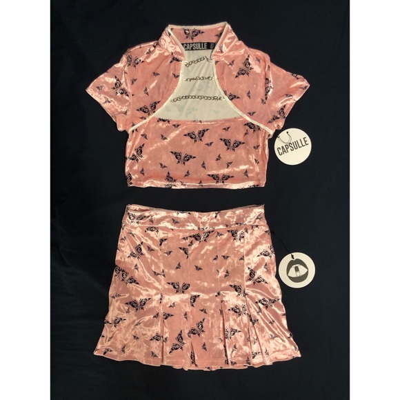 *NWT* Velvet Butterfly Set - Picture 6 of 11